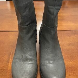 Vera Wang Smoke Gray Moto Boots. Size 8.